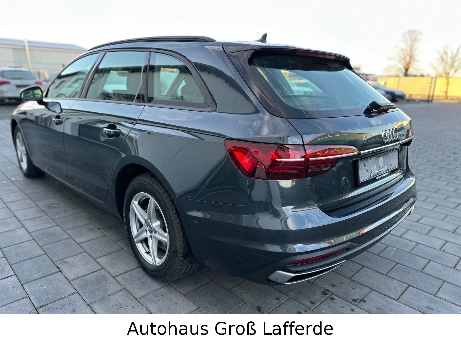 Audi A4 Avant 35 TFSI - Samsaru's Car Outlet