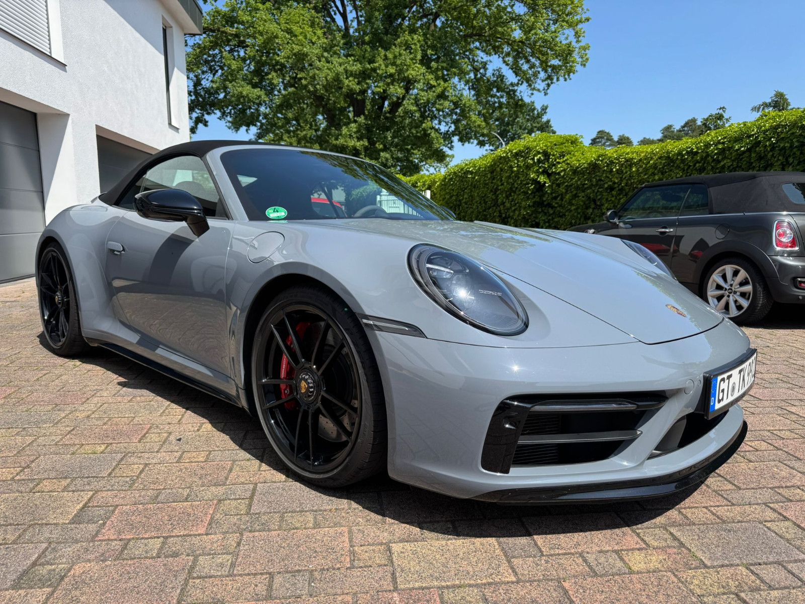 Porsche GTS; Cabrio; NP 208.000; Burmester uvm.
