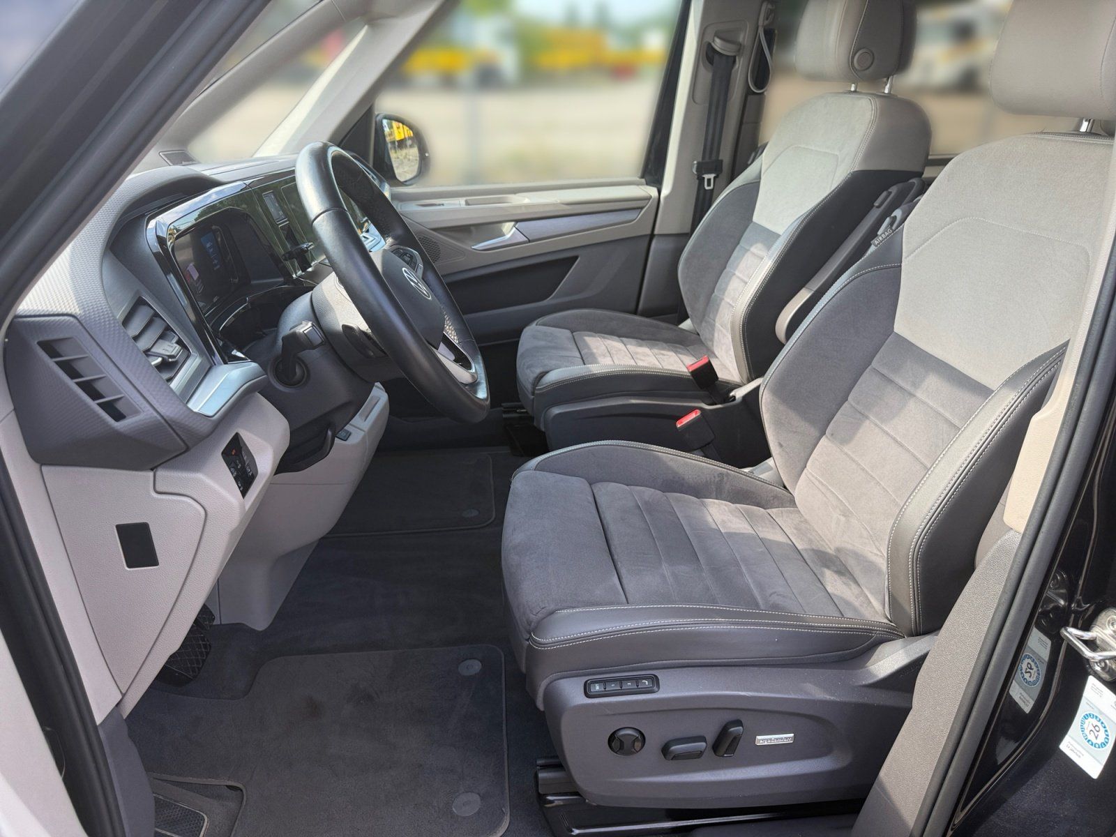 Volkswagen T7 Multivan Life 1.4 TSI PHEV lang DSG ACC DCC