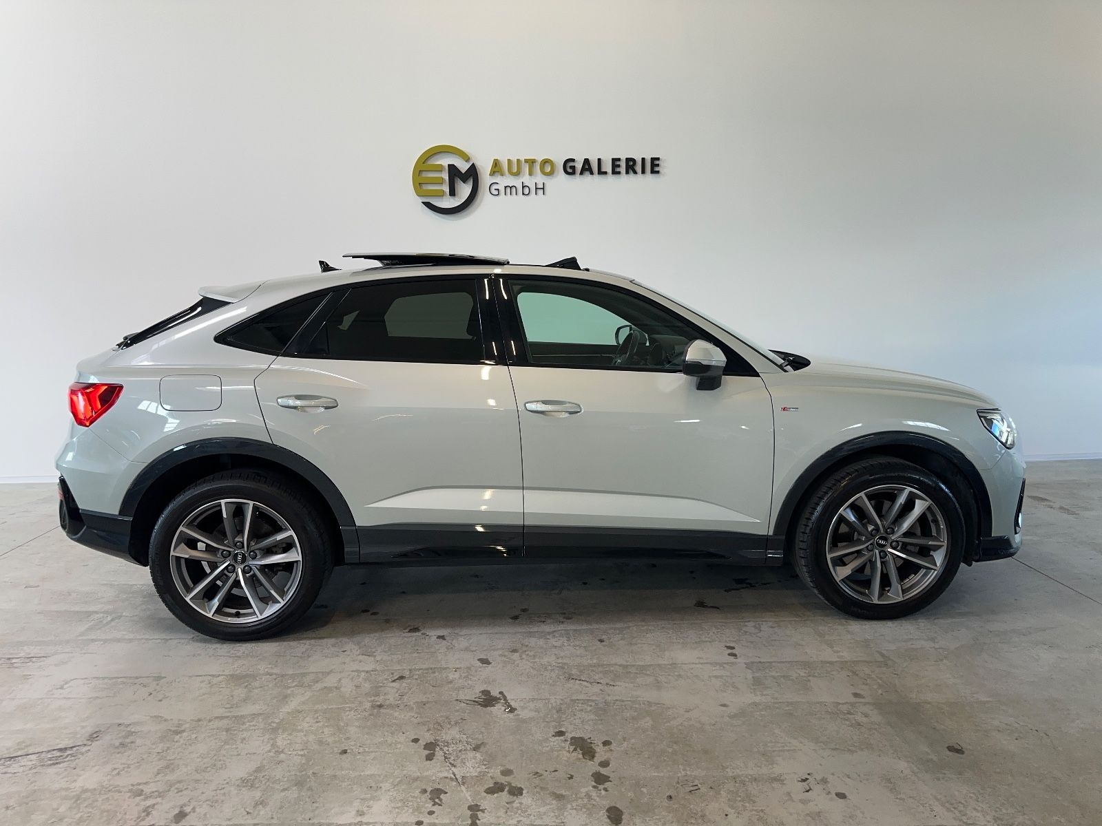 Audi Q3 Sportback 45 TFSI quattro S line - Samsaru's Car Outlet