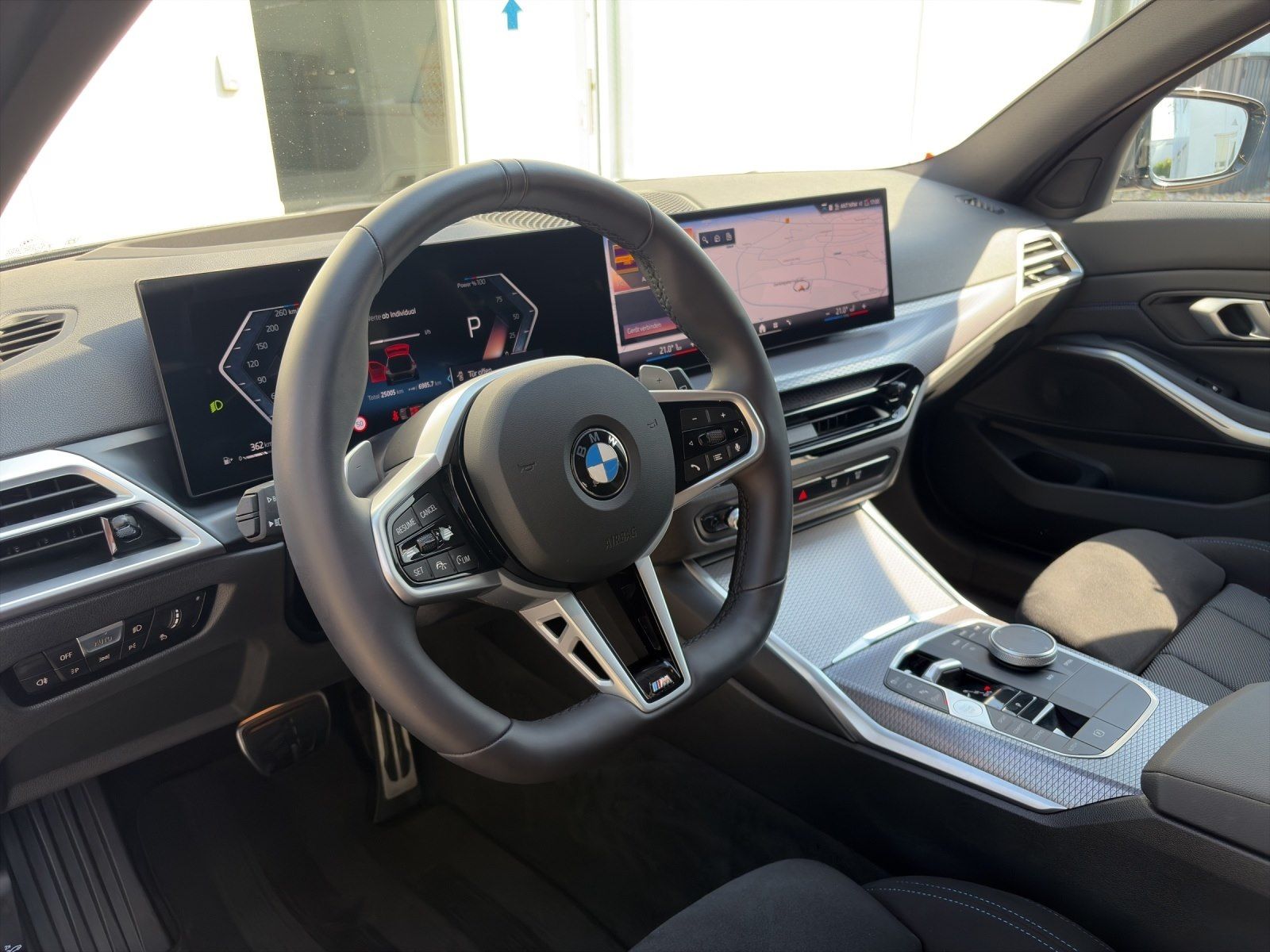 BMW 320i Touring M-Sport AHK HUD DrivAss. ACC ParkAs