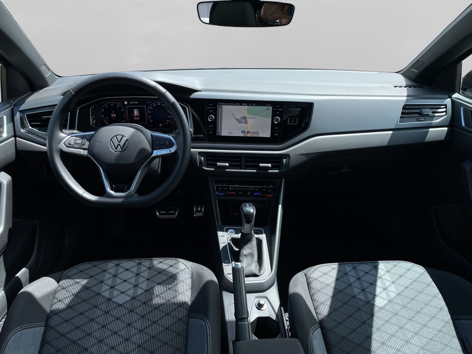 Volkswagen Taigo 1.5 TSI R-Line - Samsaru's Car Outlet