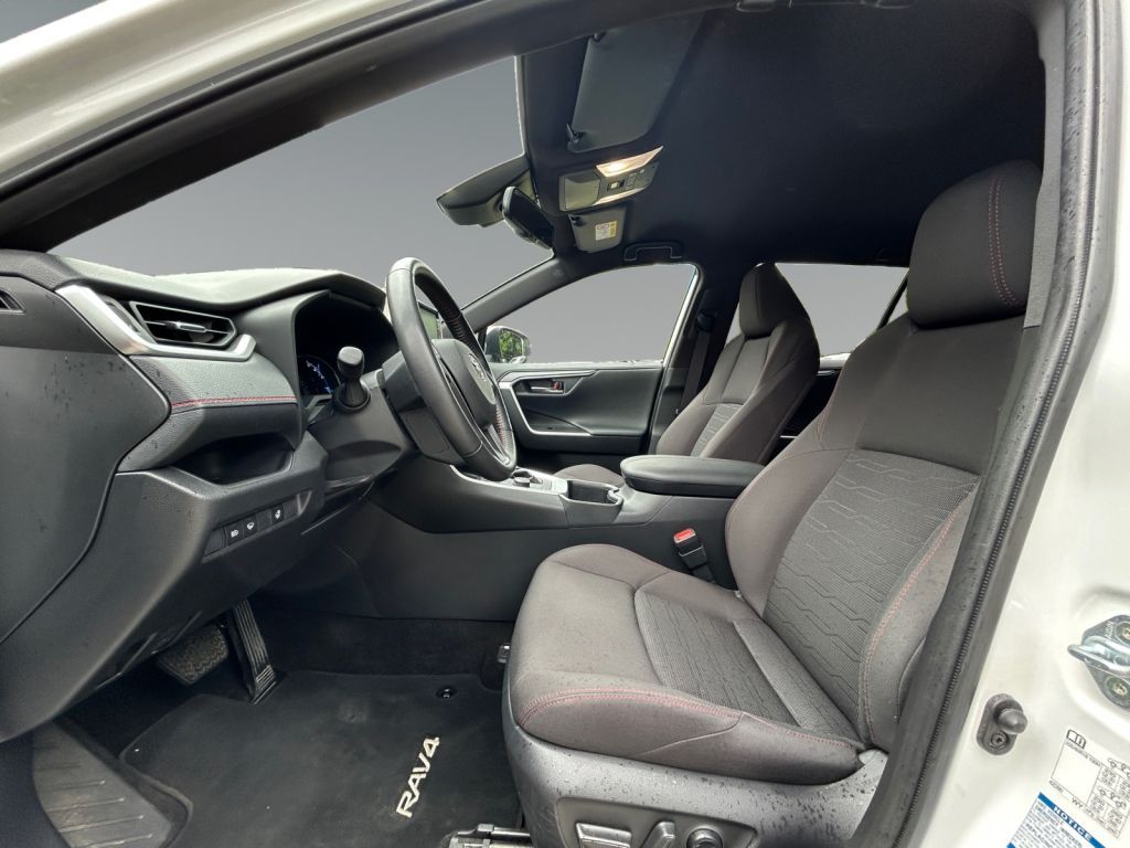 Toyota RAV 4 Plug-in Hybrid - Samsaru's Car Outlet
