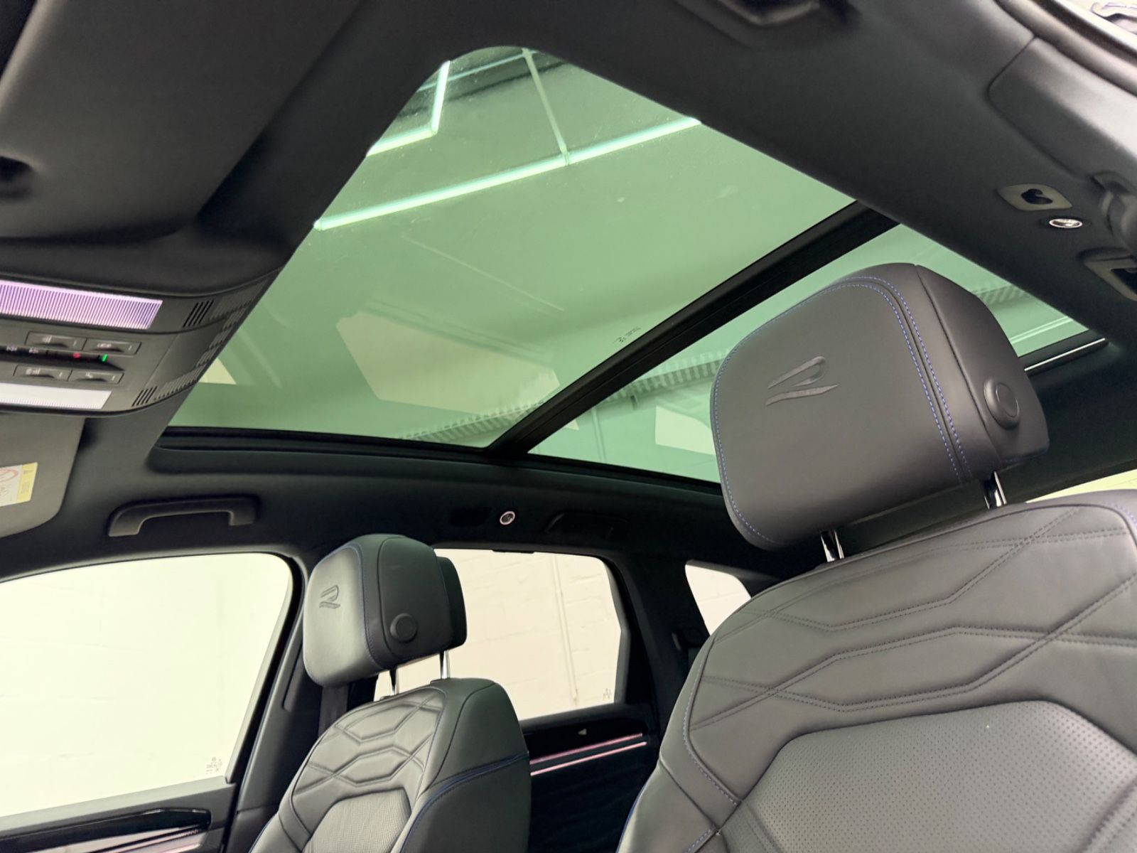 Volkswagen Touareg R 4Motion eHybrid+MATRIX+PANO+HEAD-UP+