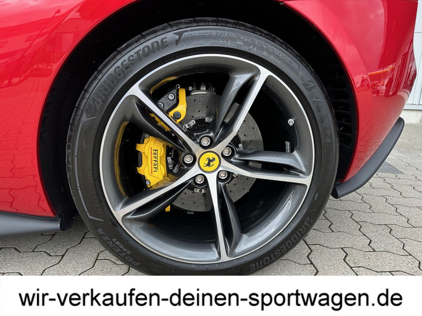 Ferrari 296 GTS - Samsaru's Car Outlet