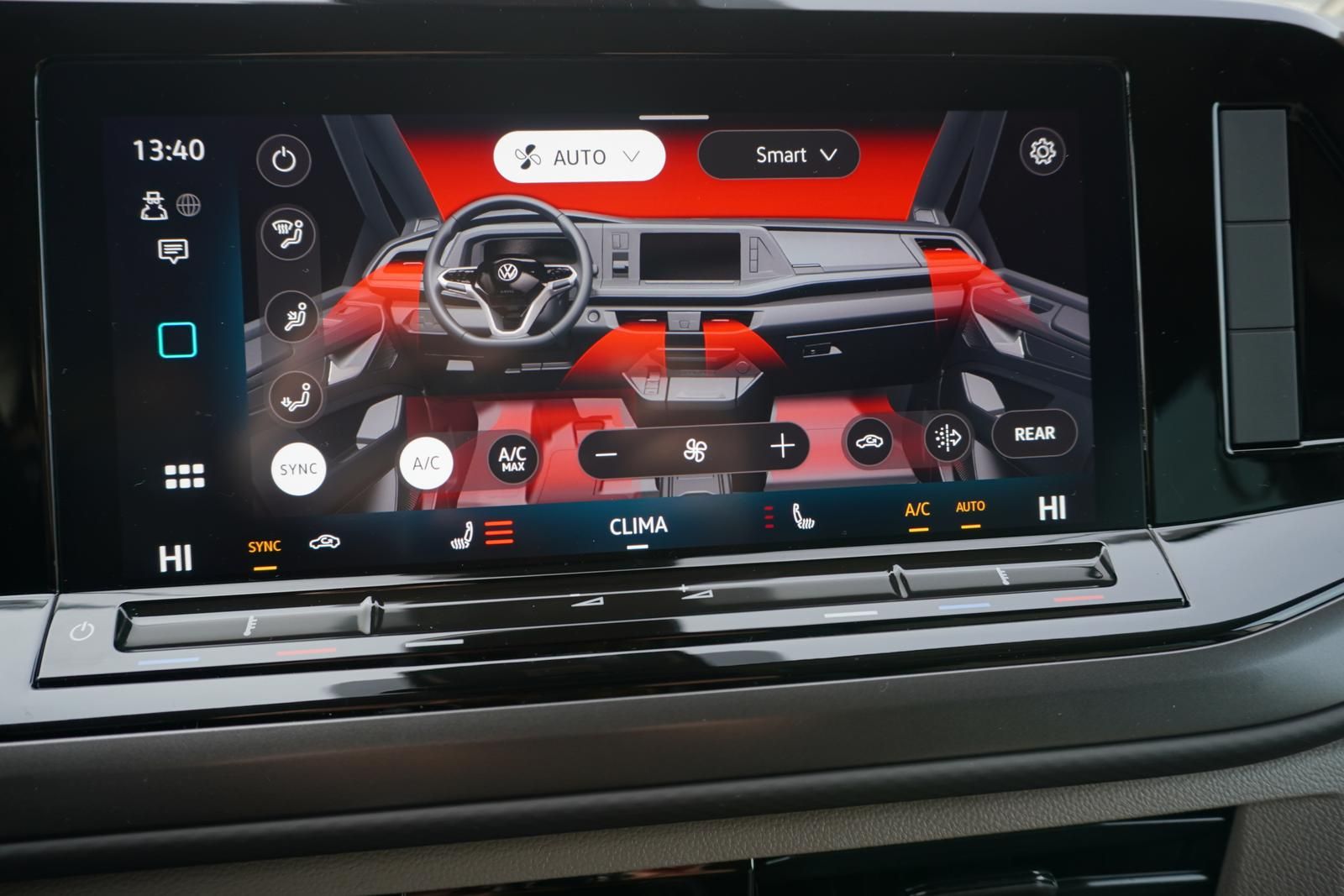Volkswagen T7 Multivan 2.0 TDI DSG - Samsaru's Car Outlet