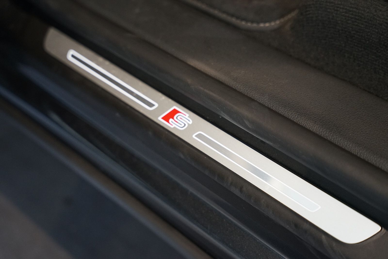 Audi Q8 50 TDI quattro | S line | Pano | B&O | Matrix