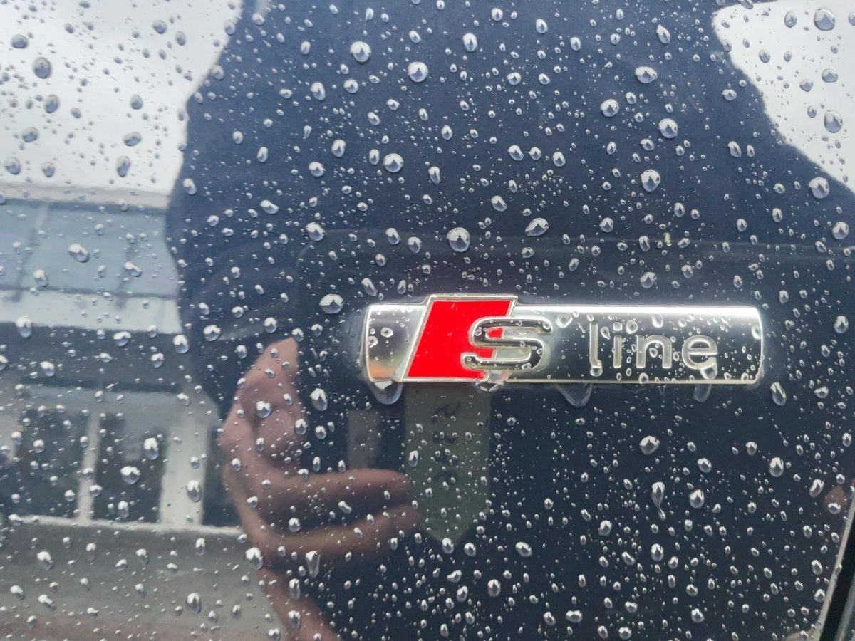 Audi A6 Avant 55 TFSI e QU S-LINE MATRIX+HuD+B&O