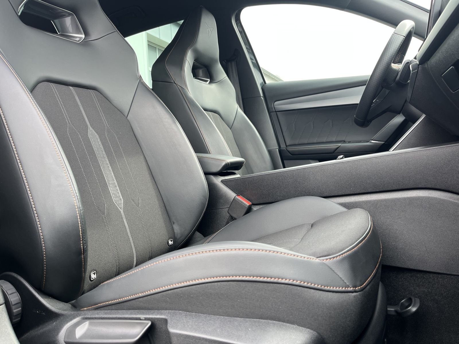 Cupra Formentor 1.4 TSI e-Hybrid Priority 169€ m. 20%