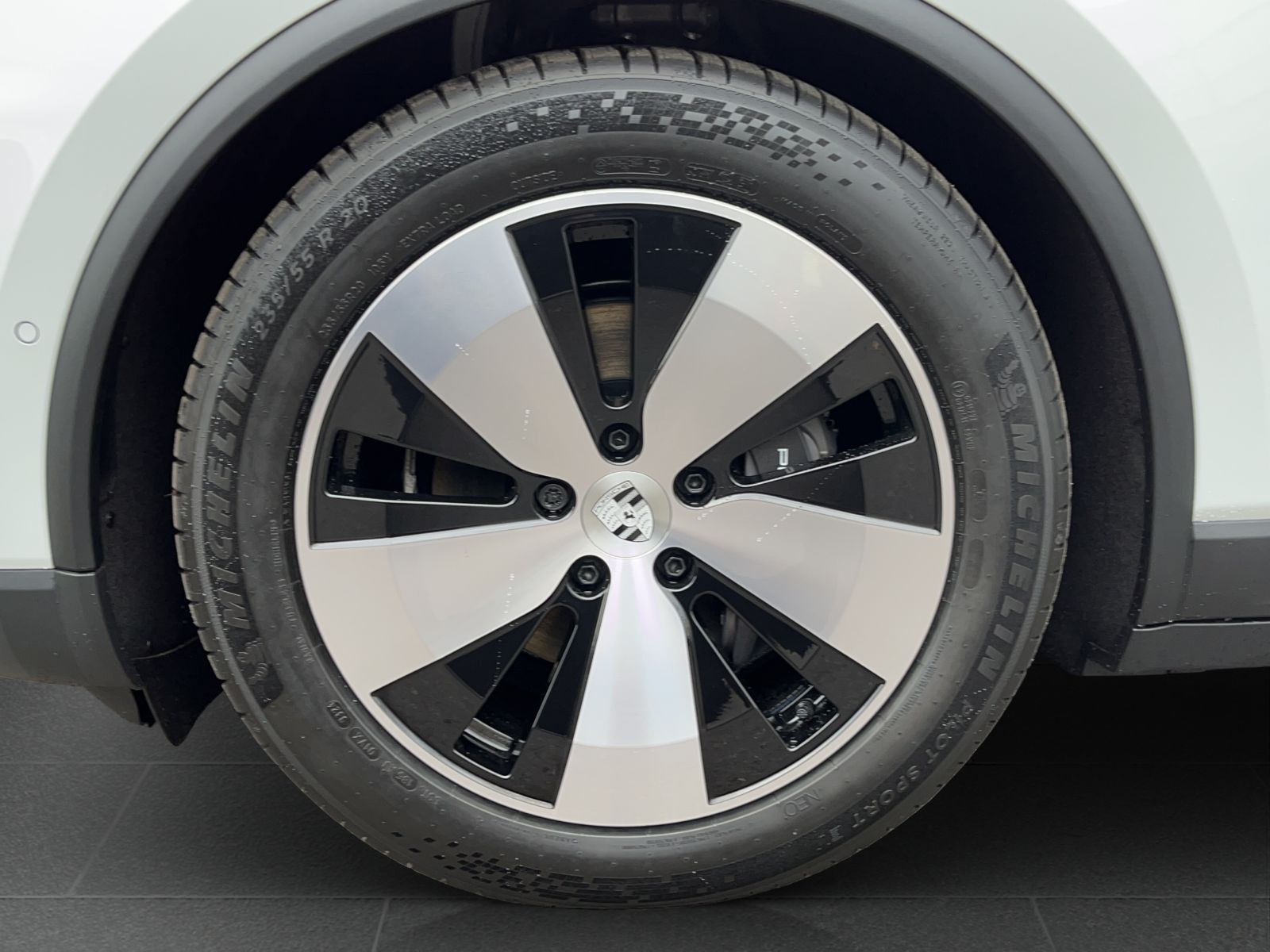 Porsche Macan 4