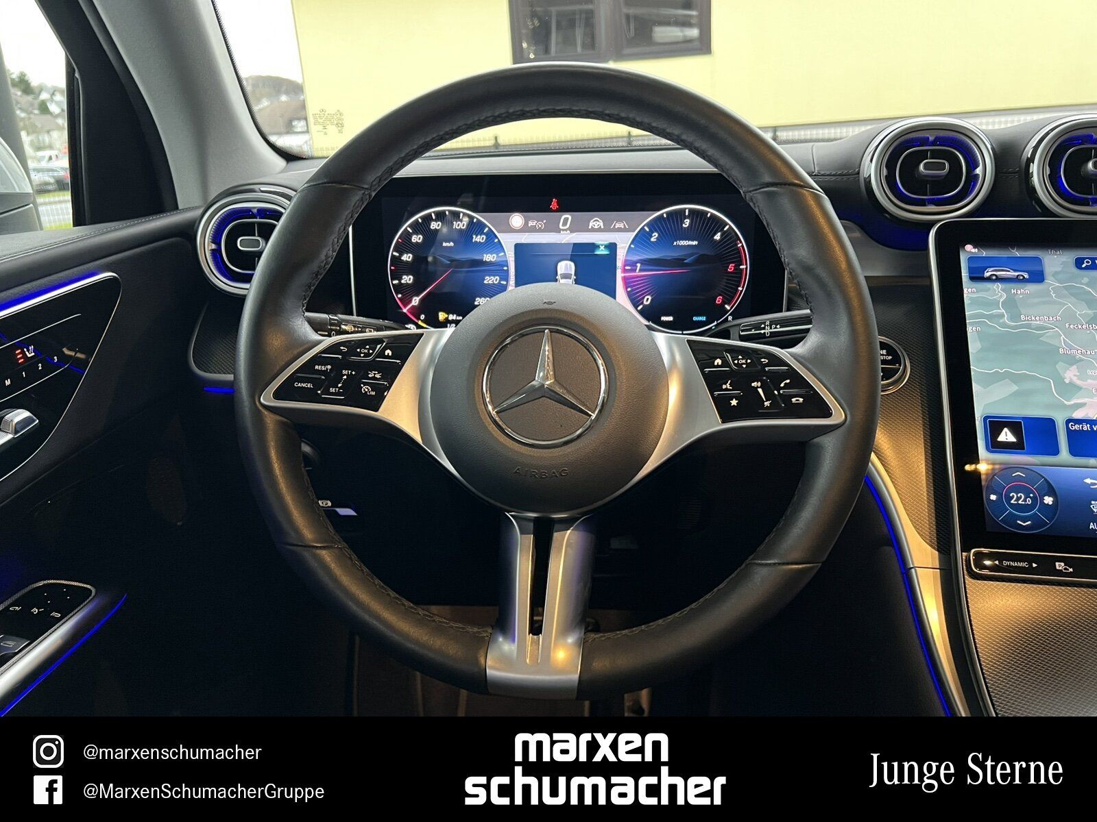 Mercedes-Benz GLC 220 d 4M AVANTGARDE Pano+360°+AHK+DIGITAL