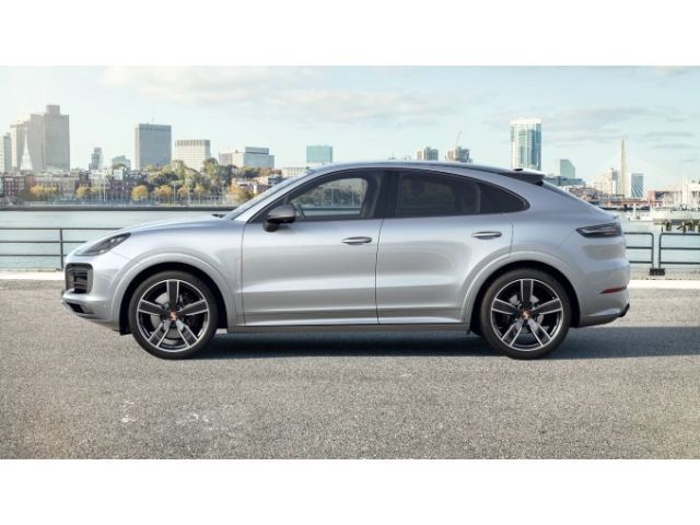 Porsche Cayenne GTS Coupe - 22" - BOSE - PDCC - PASM -
