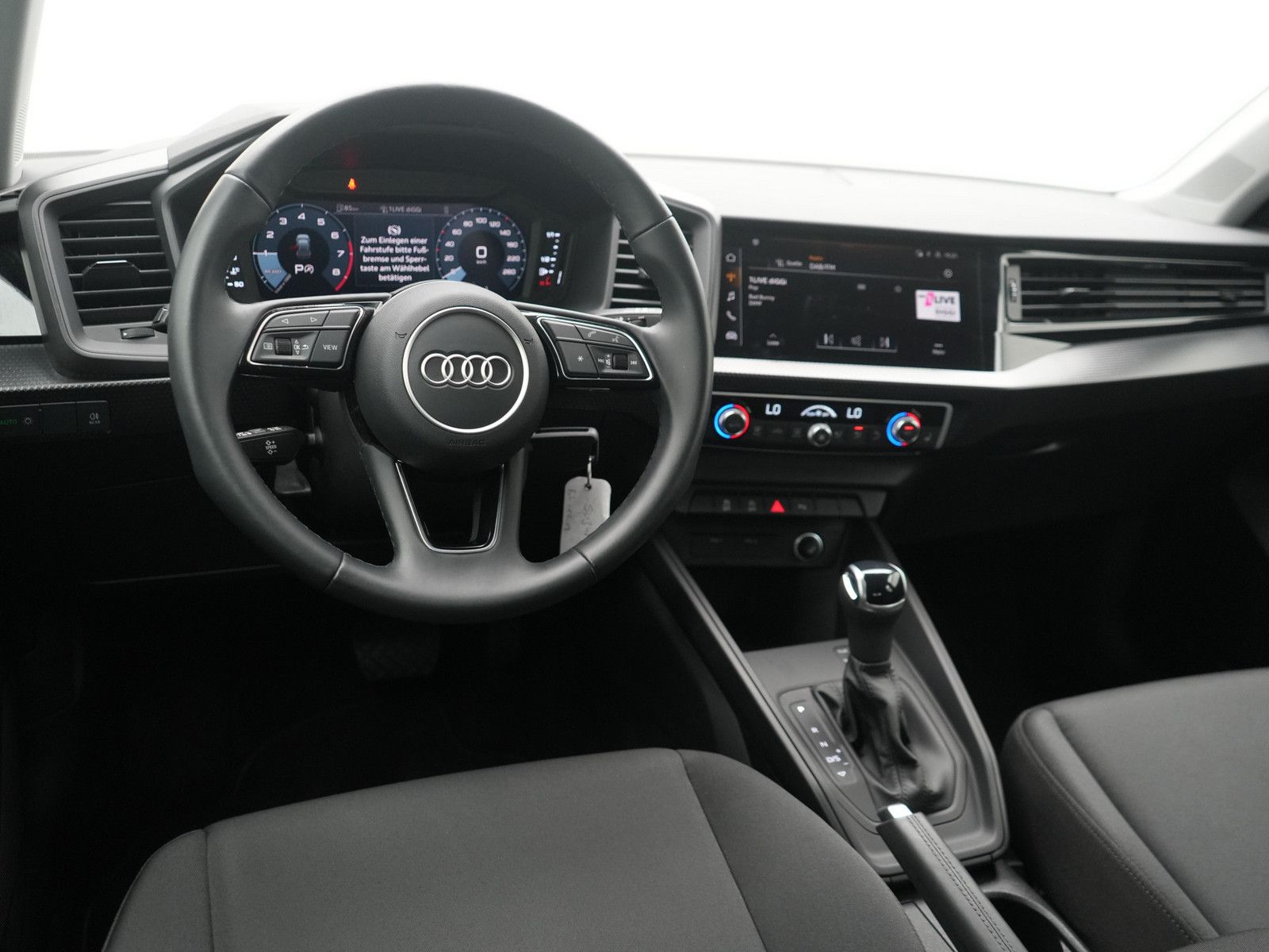 Audi A1 Sportback advanced S-TRON SHZ LED CARPLAY