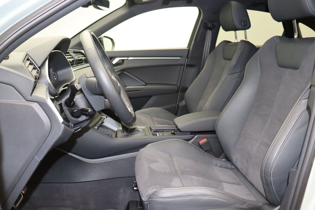Audi Q3 Sportback 40 TDI quattro S line - Samsaru's Car Outlet