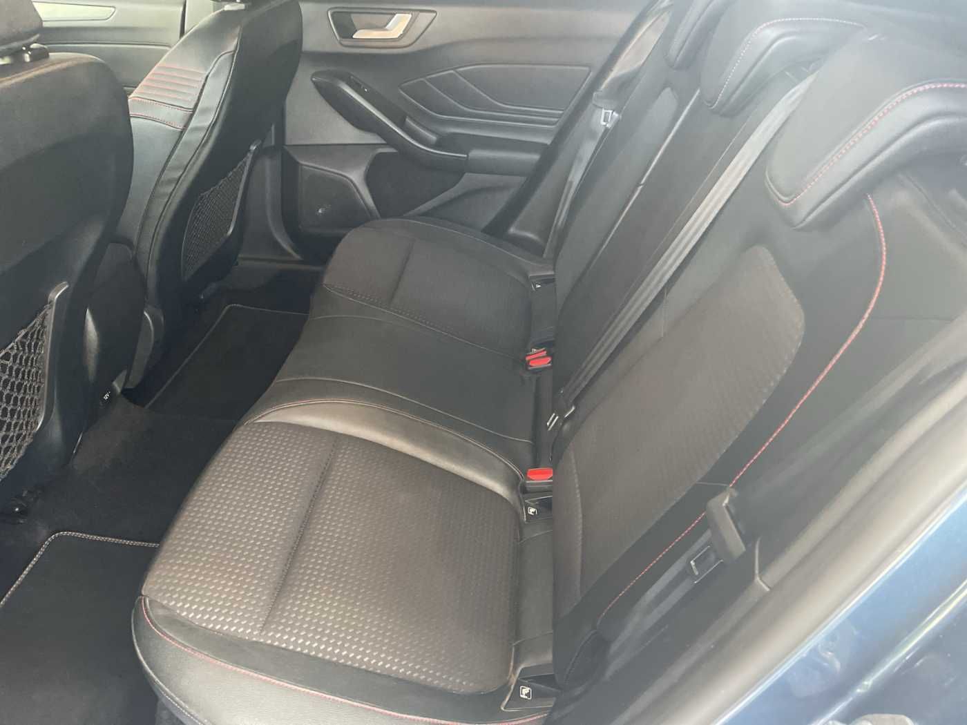 Ford Focus Turnier Aut. TITANIUM X - Samsaru's Car Outlet