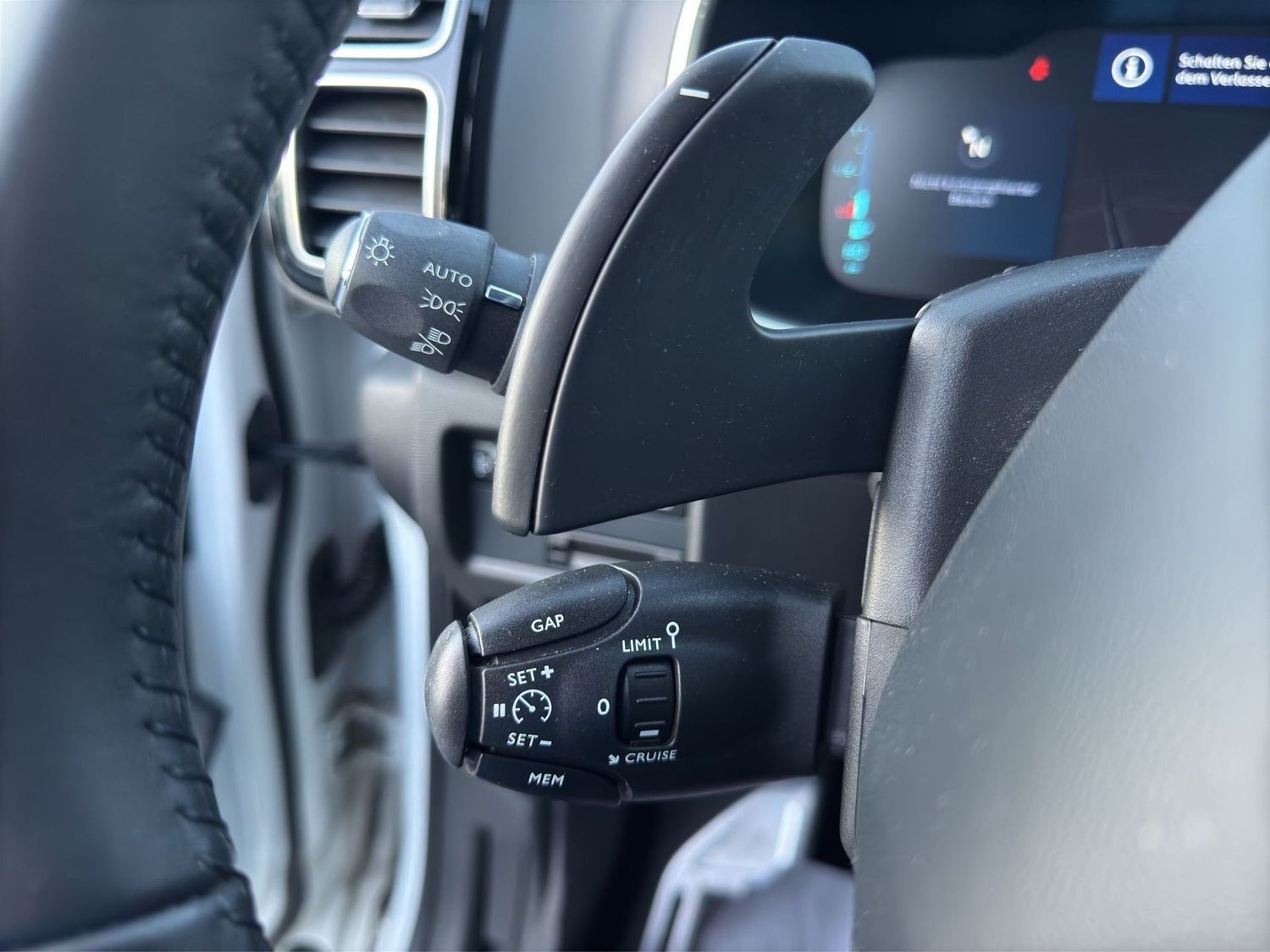 Citroën C5 Aircross Hybrid 225 Navi ACC Leder R-Cam AHK
