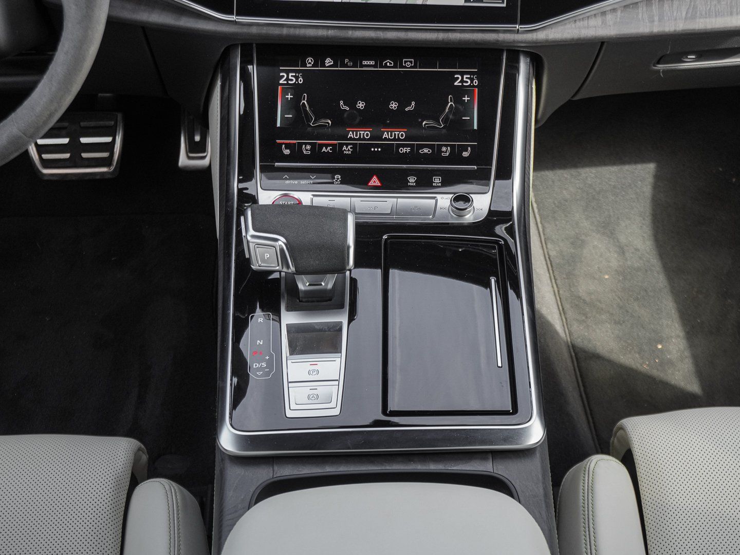 Audi RS Q8 4.0 TFSI quattro Pano Virtuell LED