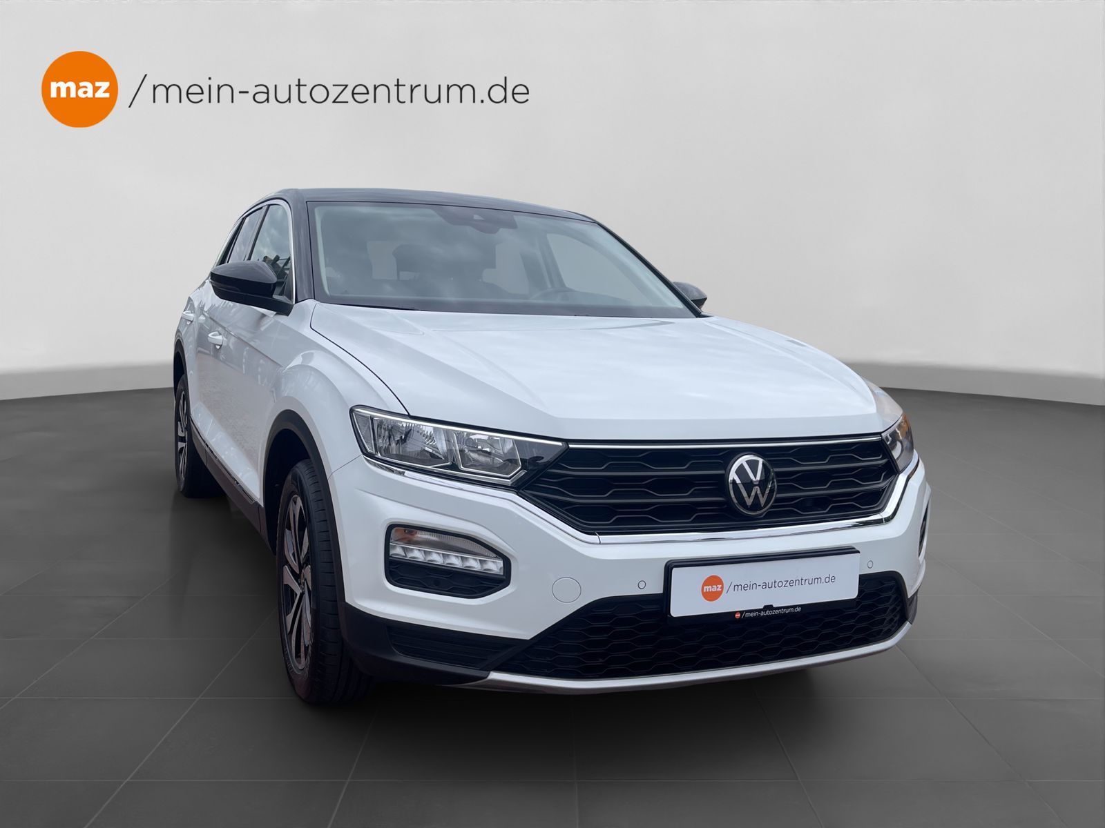 Volkswagen T-Roc 1.5 TSI Active - Samsaru's Car Outlet