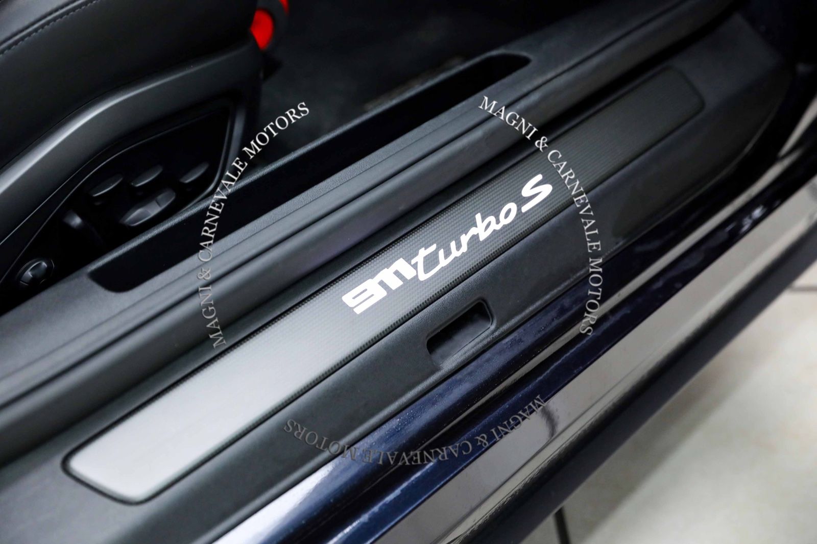 Porsche 992 Turbo S - Samsaru's Car Outlet