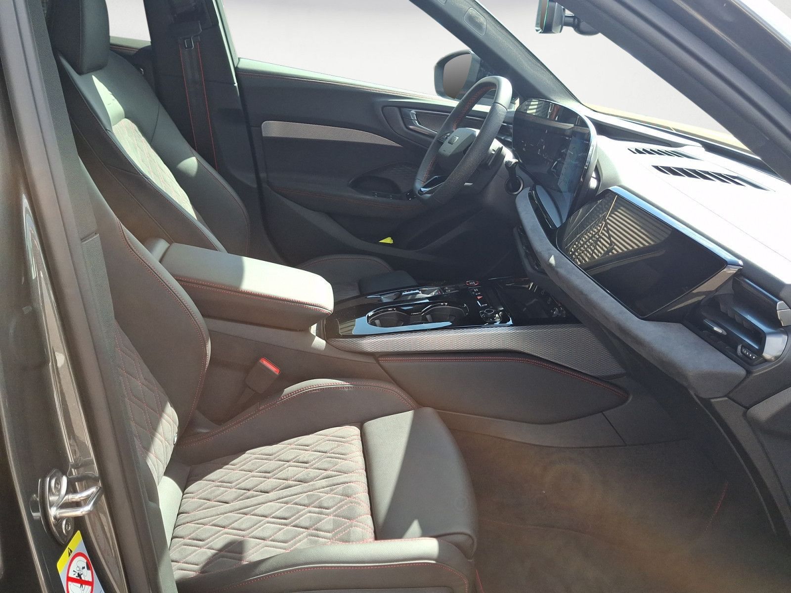 Audi A5 Avant TFSI quattro S tronic S line AHK B+Osou