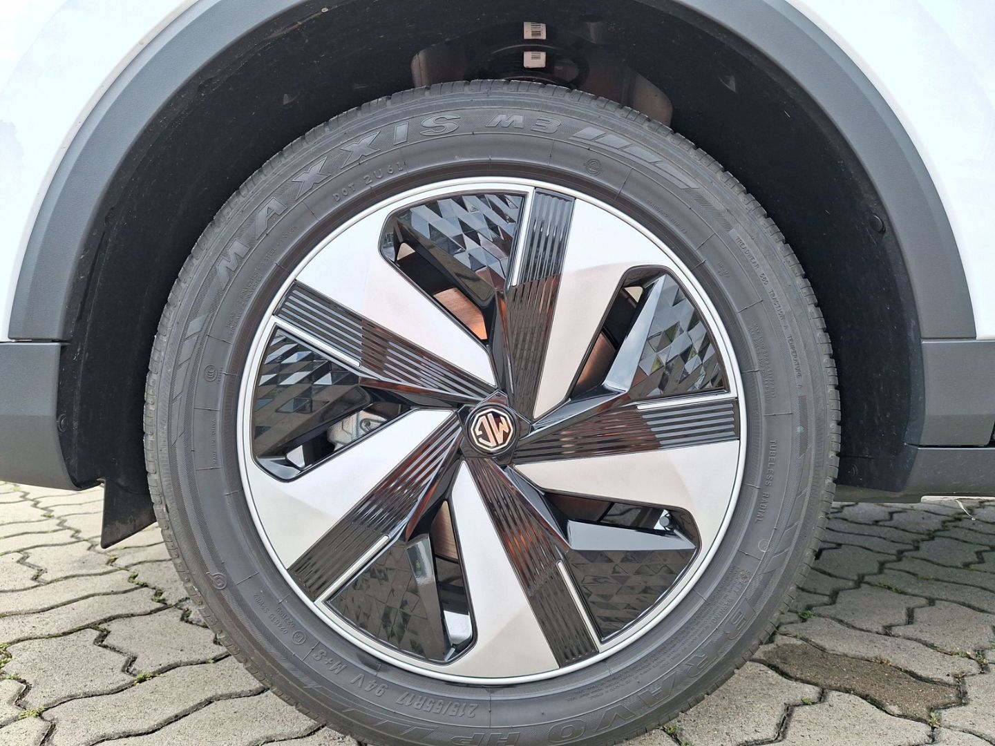 MG ZS EV Elektromotor 130 kW Standard Comfort