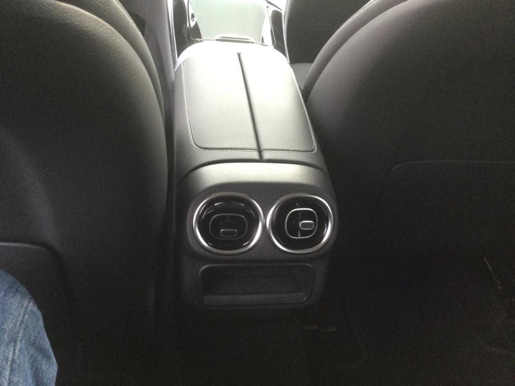 Mercedes-Benz GLC 200 4MATIC Avantgarde - Samsaru's Car Outlet