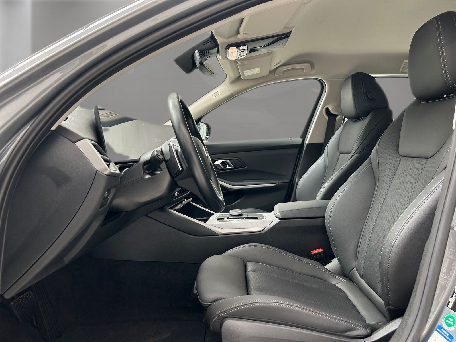 BMW 320d LiveCockpitProf - Samsaru's Car Outlet