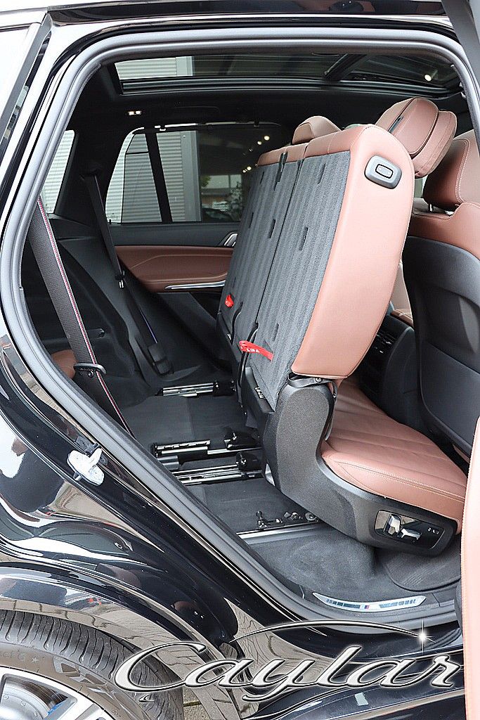 BMW X5 40d M SPORT 7-SITZER PANO 360° LASER 22" AHK