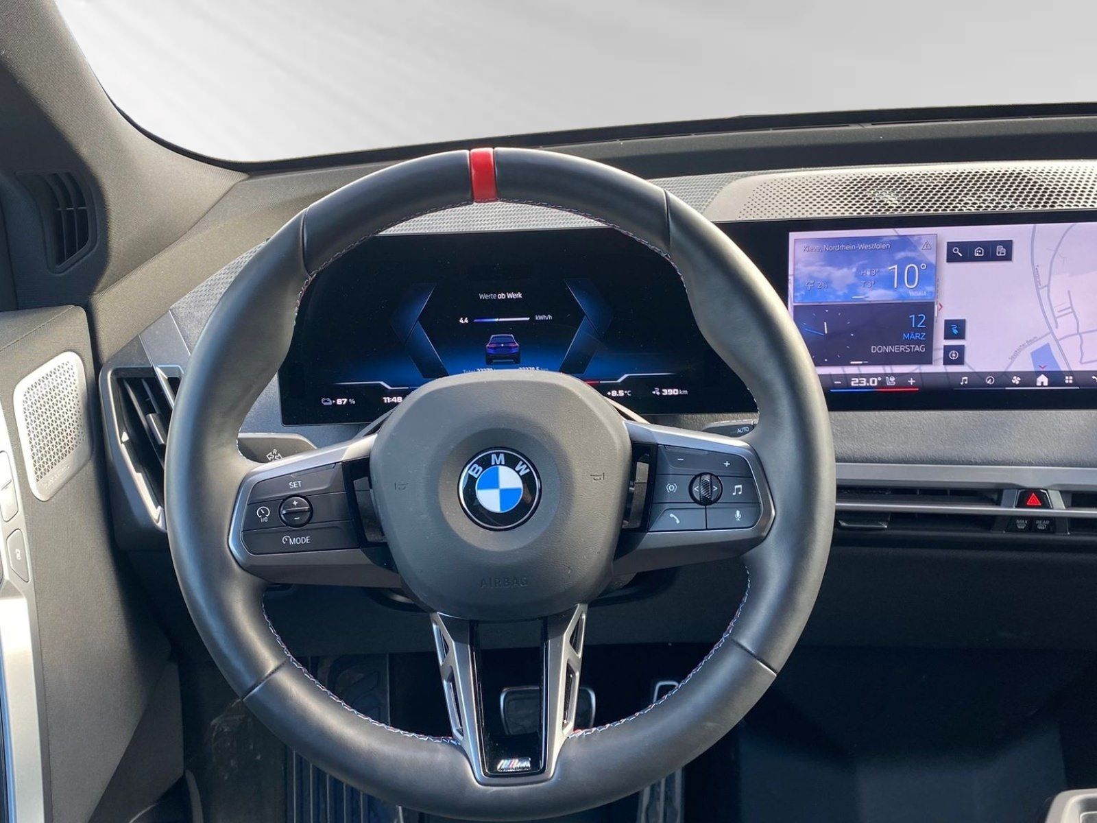 BMW iX M70 Lr. 914,- br. o.Anz. 27Mon/5`Km p.A.