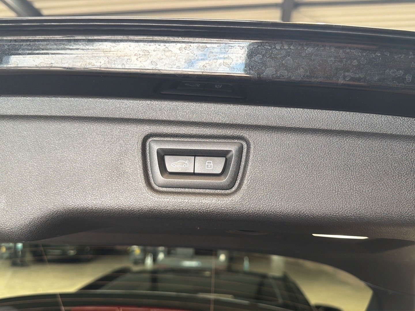 BMW 318i Touring M Sport HUD AHK PANO 360° KZU QI
