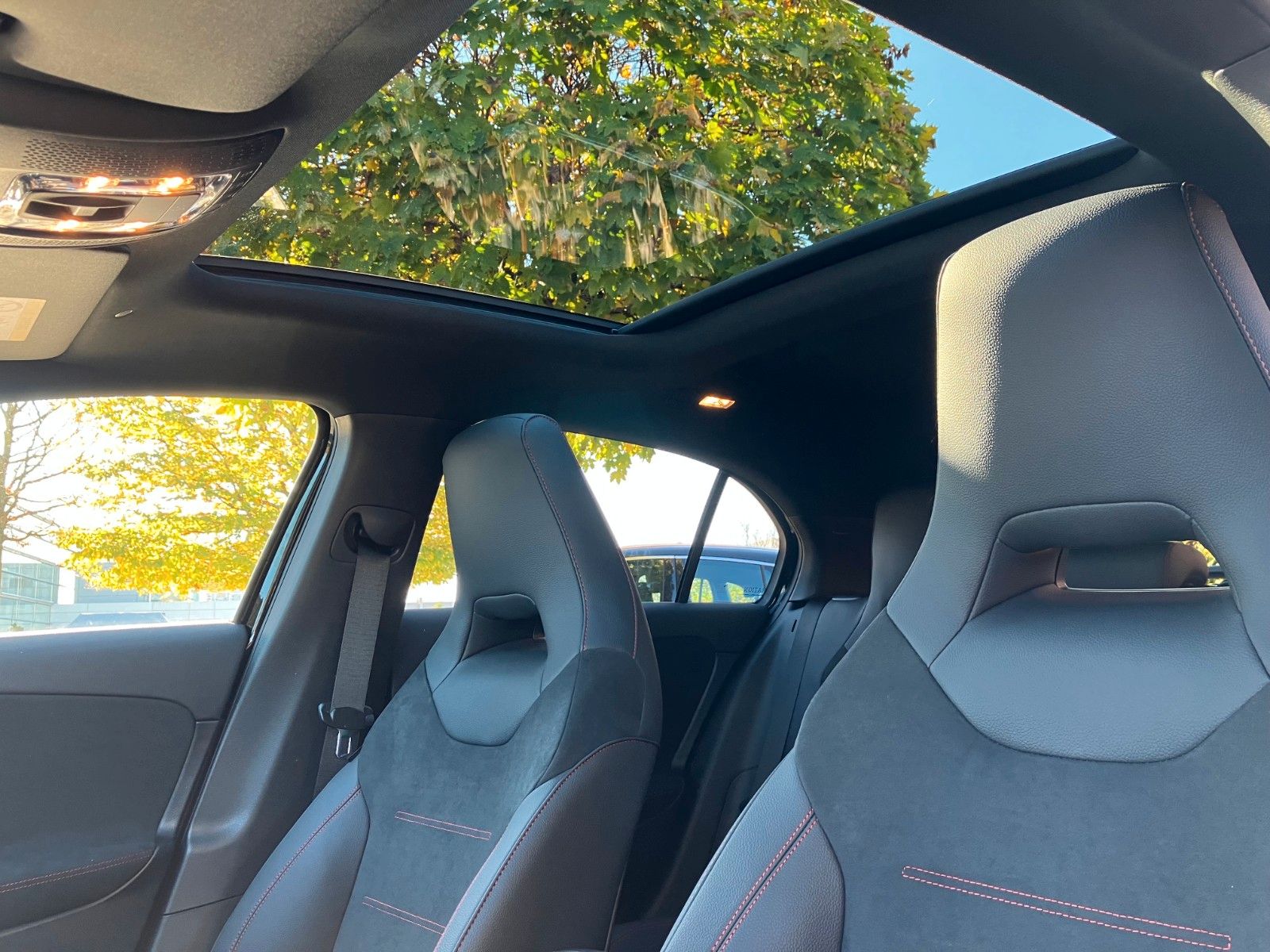 Mercedes-Benz A 250 e AMG - Samsaru's Car Outlet