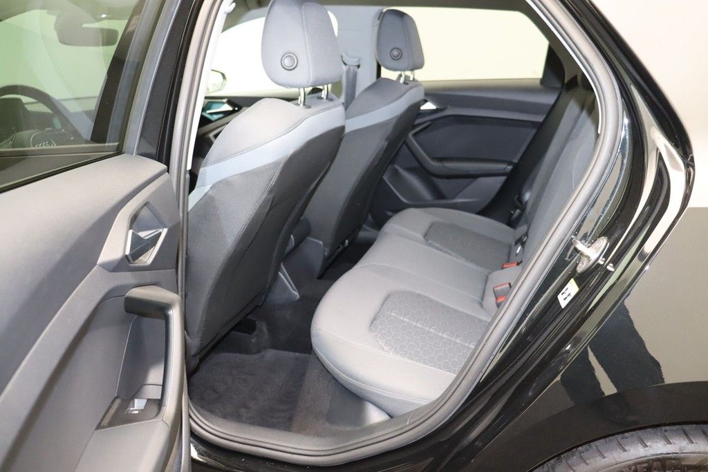 Audi A1 Sportback 35 TFSI S line - Samsaru's Car Outlet