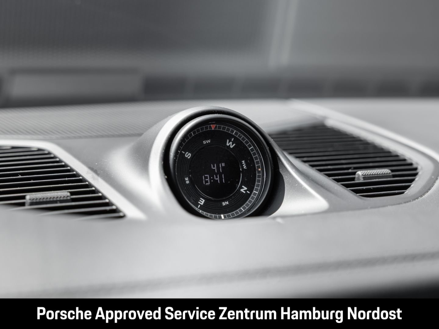 Porsche Cayenne E-Hybrid Coupe Sportabgas Sport Chrono