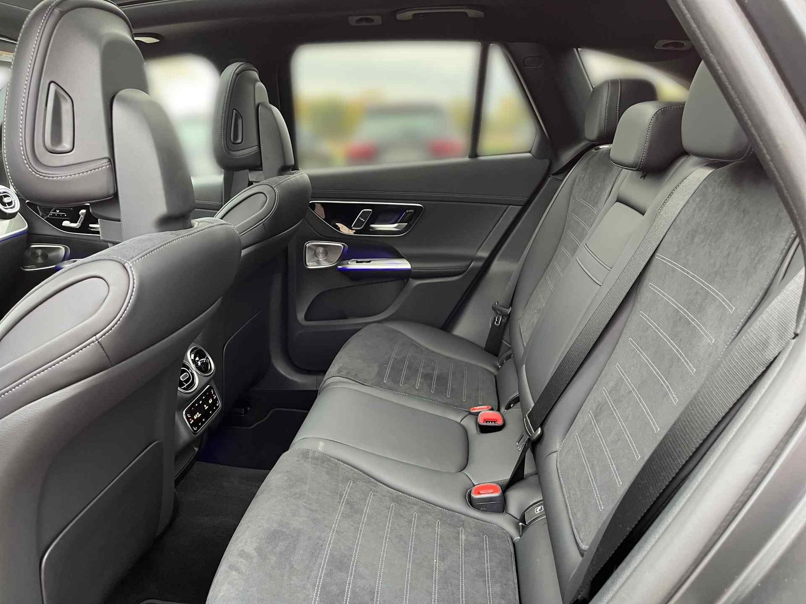 Mercedes-Benz GLC 300 d 4M AMG+Pano+Burm+HUD+AHK+H-LENK+AIR+36