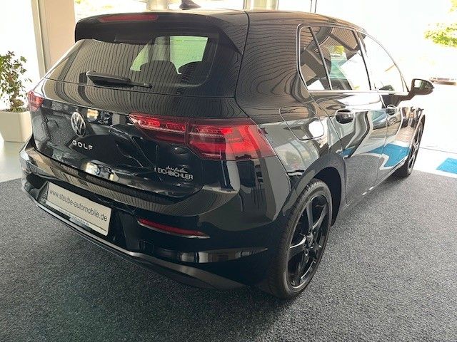 Volkswagen Golf VIII 1.5 TSI Lim. United - Samsaru's Car Outlet