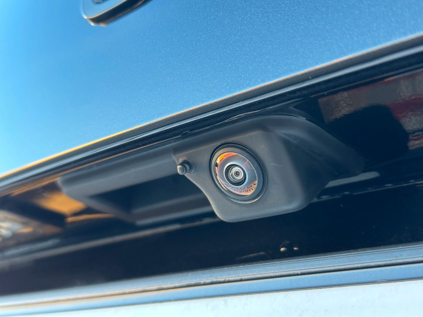 Skoda Octavia Combi RS 2.0TSi DSG - Samsaru's Car Outlet