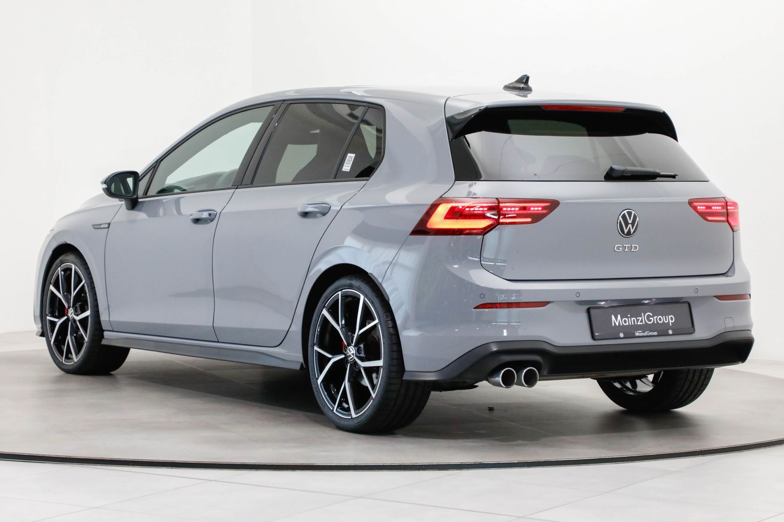 Volkswagen Golf GTD 2.0 TDI DSG AHK Matrix Kam. Pano HUD