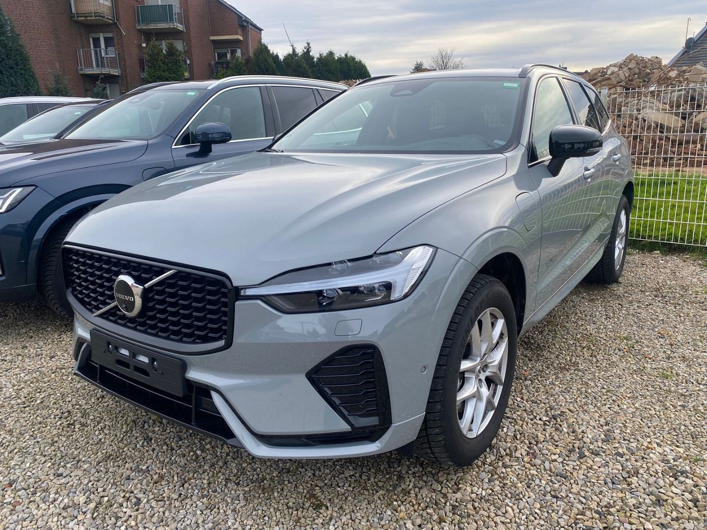 Volvo XC60 T6 Recharge Plus Dark AWD AHK 360 HarmanKar