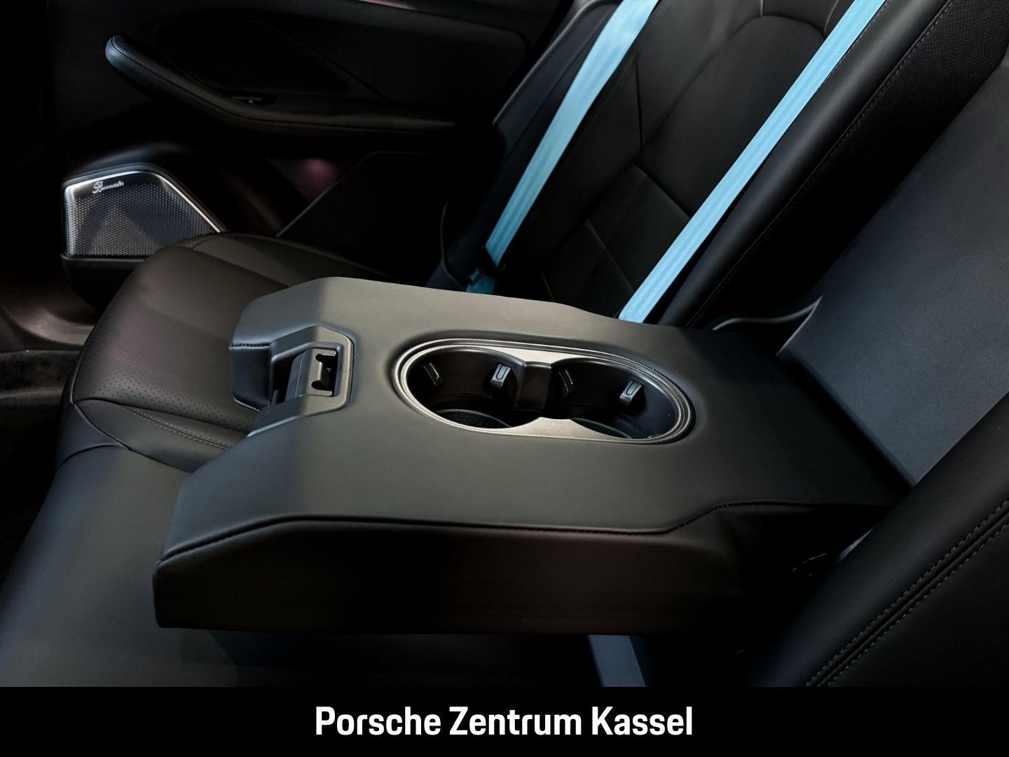 Porsche Macan Electric 4S