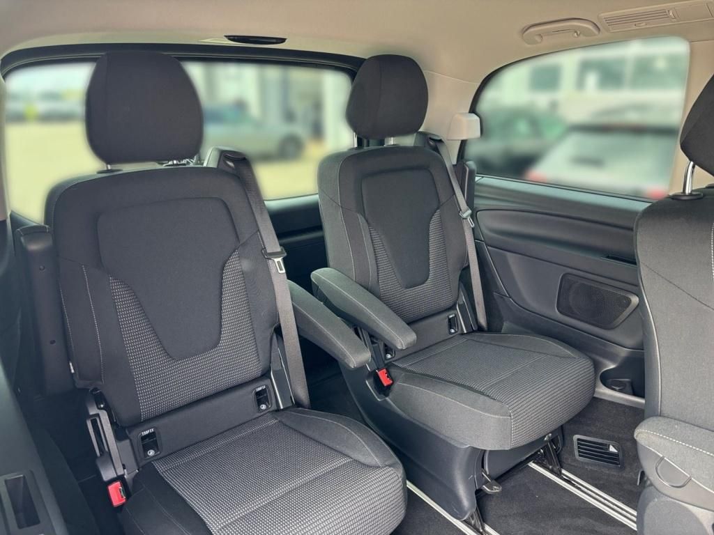Mercedes-Benz V 220 d EDITION - Samsaru's Car Outlet
