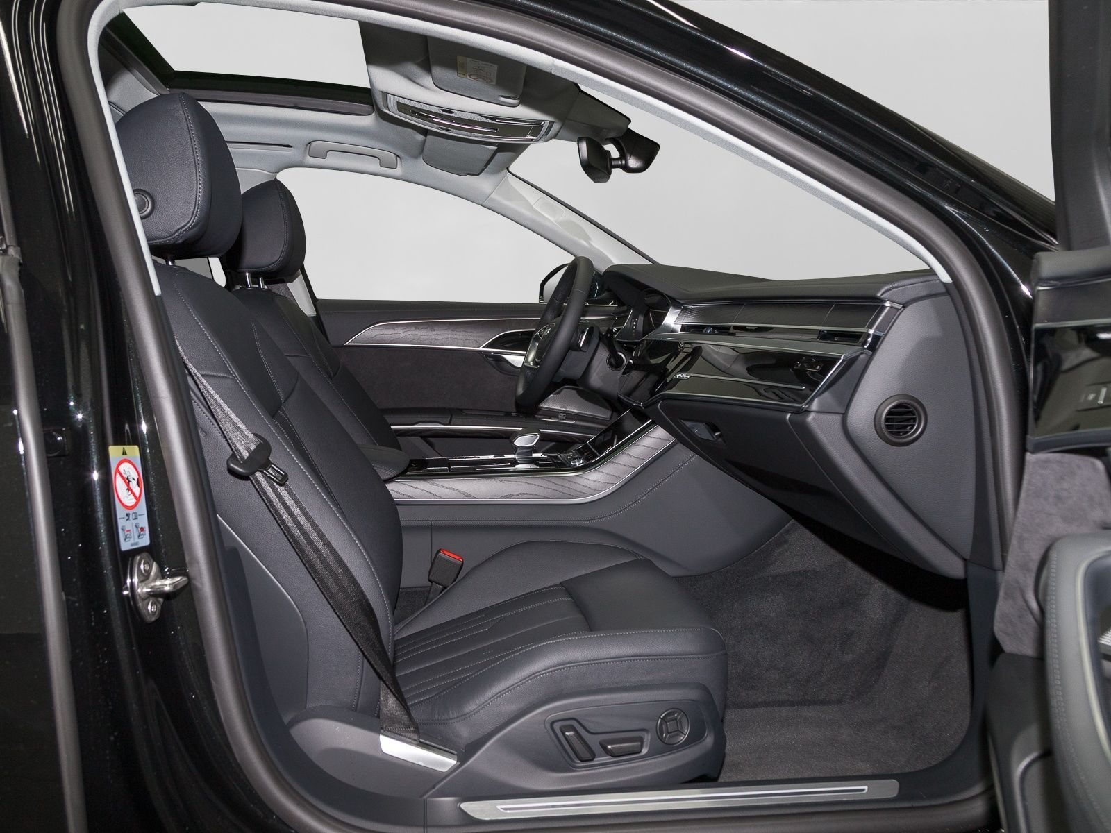 Audi A8 Lang 60 TFSIe Q - Samsaru's Car Outlet