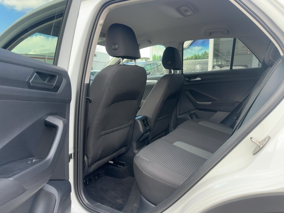 Volkswagen T-Roc 1.0 TSI Active - Samsaru's Car Outlet