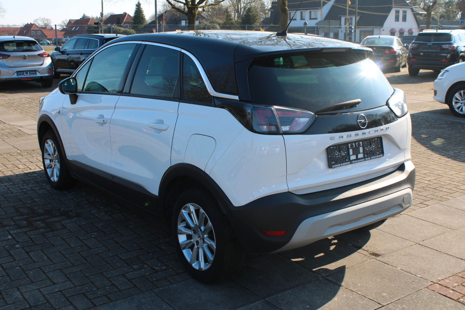 Opel Crossland - Samsaru's Car Outlet