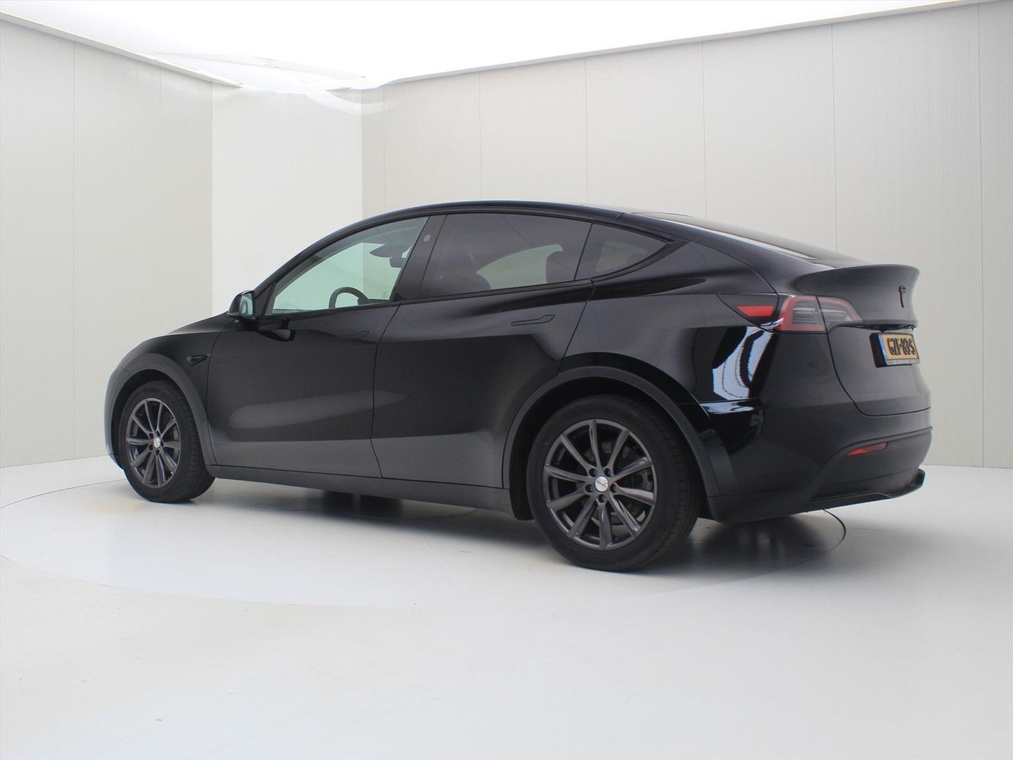 Tesla Model Y Long Range AWD 75kWh 351pk AMD RYZEN HW4