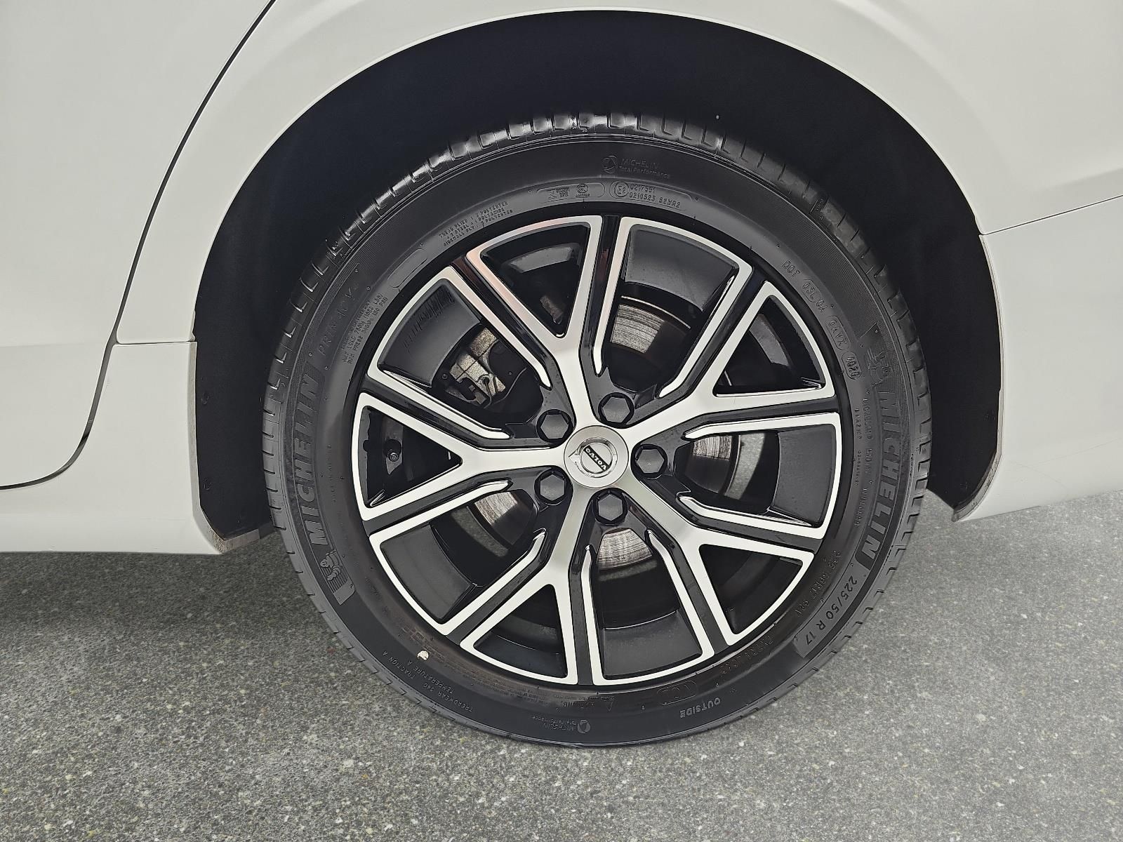 Volvo S60 B4 AUTO. CORE NAVI LED GOOGLE KAMERA LM17