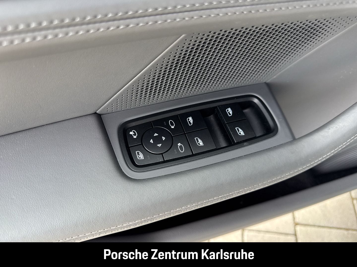 Porsche Taycan 4S Sport Turismo InnoDrive Surround-View