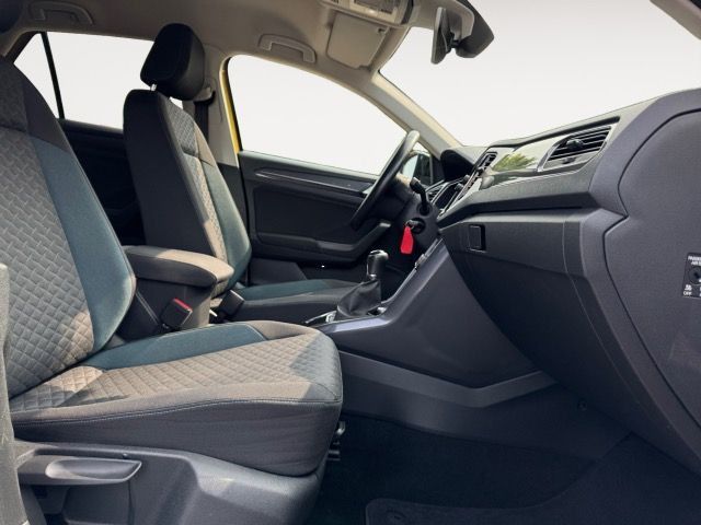 Volkswagen T-Roc 1.0 TSI IQ.DRIVE - Samsaru's Car Outlet