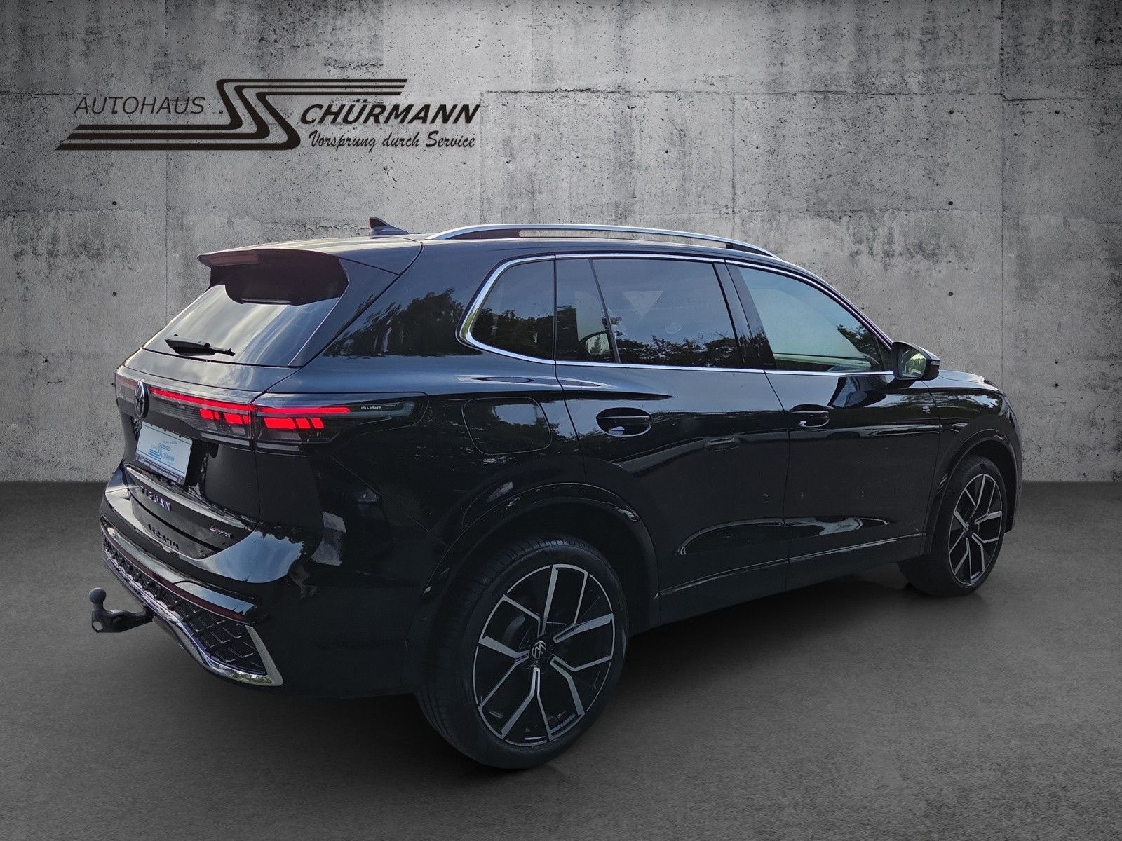 Volkswagen Tiguan R-Line 2.0 TDI SCR DSG 4MOTION Pano AHK