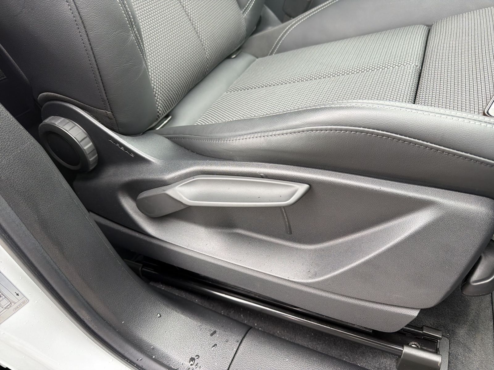 Audi Q5 S line 40 TFSI qu AHK/Matrix/Kam/ACC/PBox/20"
