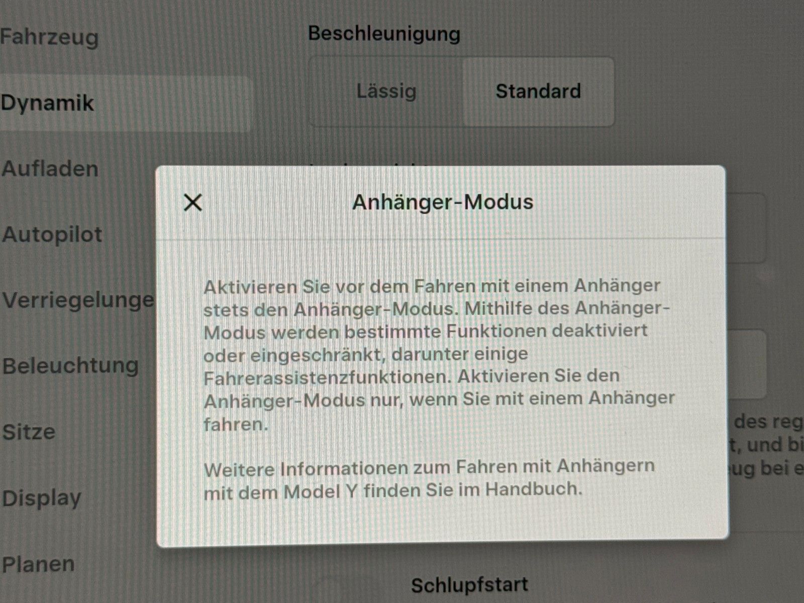 Tesla Model Y Premium Lang Range Allrad/581km 93% /AHK